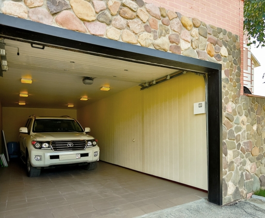 Подъемные ворота в Северской